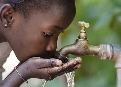 saturnisme causé par une eau contaminée par des canalisations en plomb