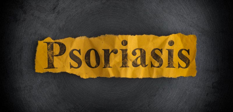 Psoriasis imprimé sur un papier froissé