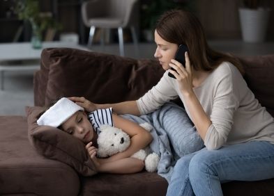 enfant malade avec de la fièvre